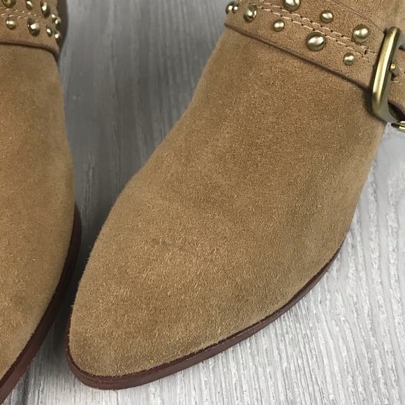 BCBG light brown suede booties with buckle - Picture 7 of 8